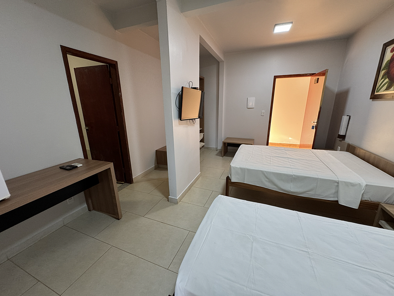 Hotel Lago das Brisas - Tuiuiú - Apto 02